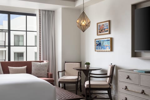 Hypo-allergenic bedding, in-room safe, blackout drapes