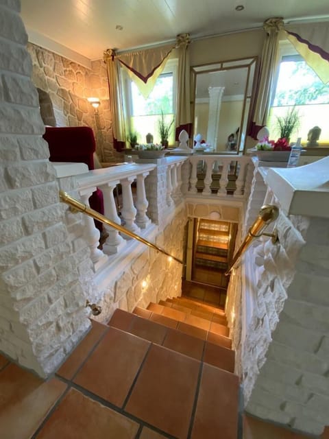 Family Apartment | In-room safe, WiFi (free), bed sheets