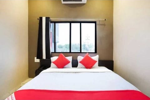 Deluxe Double Room | Laptop workspace, WiFi (free)
