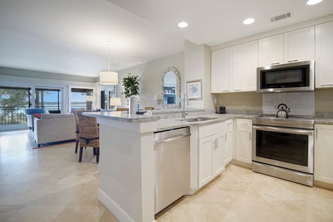 Coffee/tea maker, dining tables