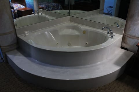 Soundproofing, iron/ironing board, free WiFi, bed sheets