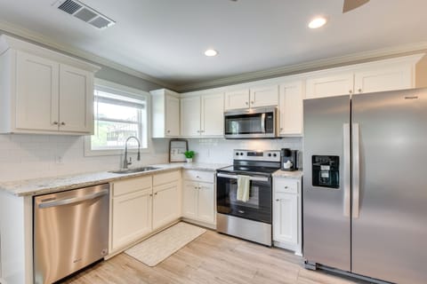 Apartment (1 Bedroom) | Interior