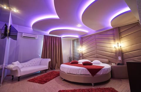 Superior Double Room | Free WiFi, bed sheets