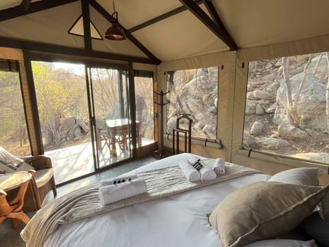 Luxury Tent, Lake View | 1 bedroom, in-room safe, blackout drapes, soundproofing