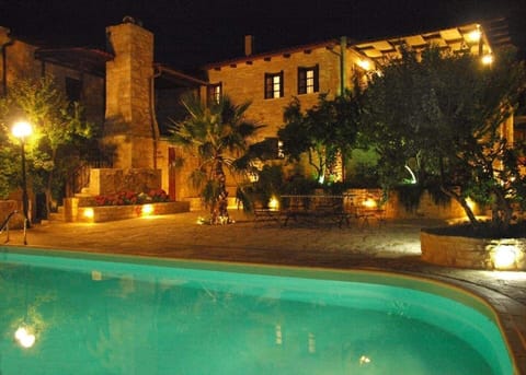 Seasonal outdoor pool, pool umbrellas, sun loungers