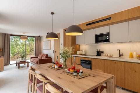 Family Apartment | Living area | Flat-screen TV