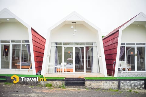 Deluxe Cottage, Mountain View | Terrace/patio