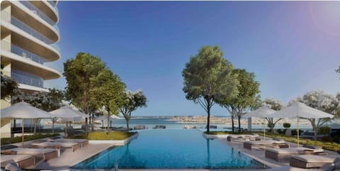 2 outdoor pools