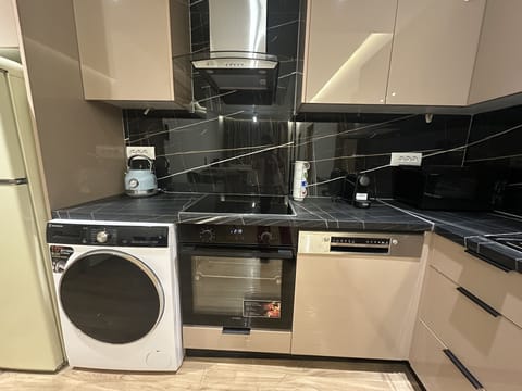 Apartment, Sea View | Private kitchen