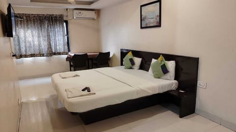 Deluxe Room | Free WiFi