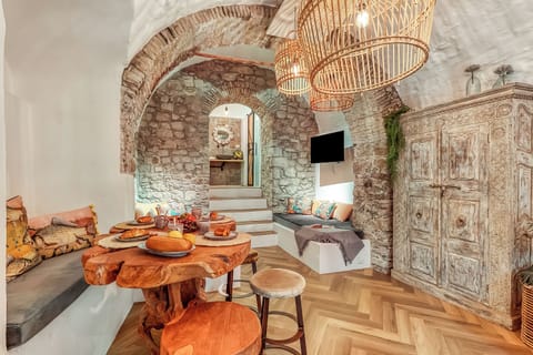 Honeymoon Apartment, 1 Bedroom (Boutique Apartment Bucanieri Luxury) | Dining