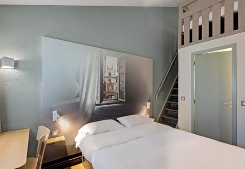 Quadruple Room, Non Smoking | Premium bedding, desk, soundproofing, free WiFi