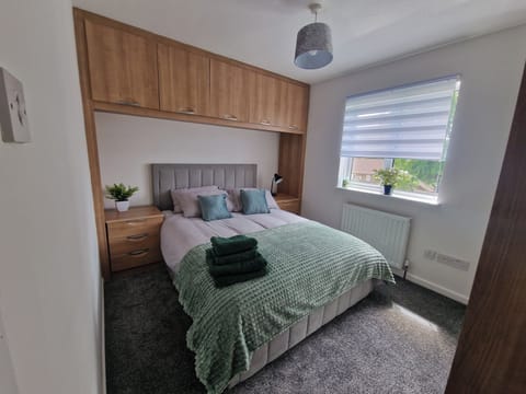 House | 2 bedrooms, iron/ironing board, free WiFi, bed sheets