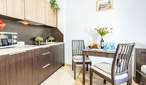 Private kitchenette