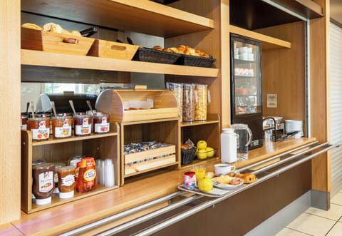 Daily buffet breakfast for a fee