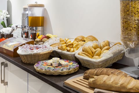 Daily continental breakfast for a fee