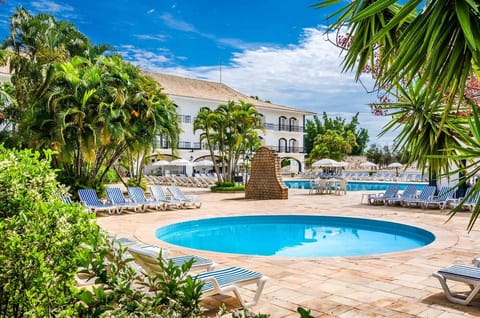 3 outdoor pools