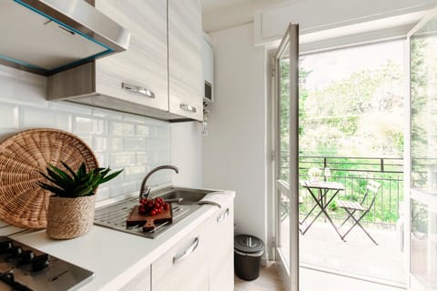 Apartment, Hill View | Private kitchen | Full-size fridge, oven, stovetop, espresso maker