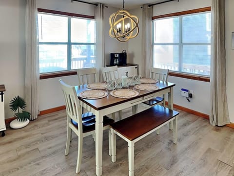 Studio (4 Bedrooms) | Property amenity