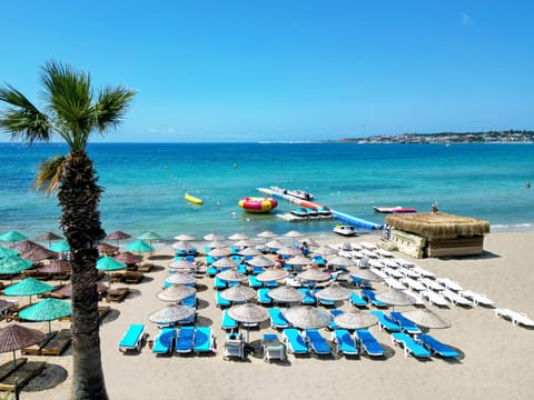 Private beach nearby, free beach cabanas, sun loungers, beach umbrellas