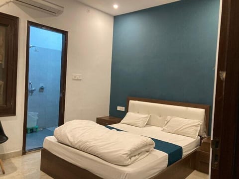 Deluxe Double Room | Free WiFi