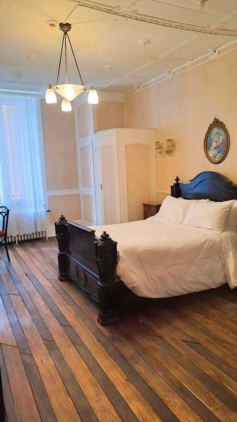 Luxury Double Room | Free WiFi