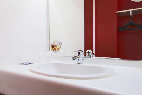 Shower, eco-friendly toiletries, hair dryer, towels