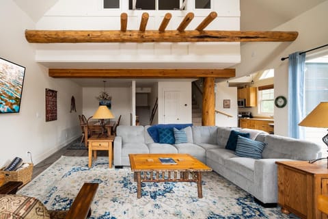 Townhome, 3 Bedrooms | Living area