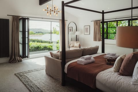 Family House | Egyptian cotton sheets, premium bedding, WiFi (free), bed sheets