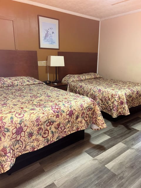 Double Room | Free WiFi