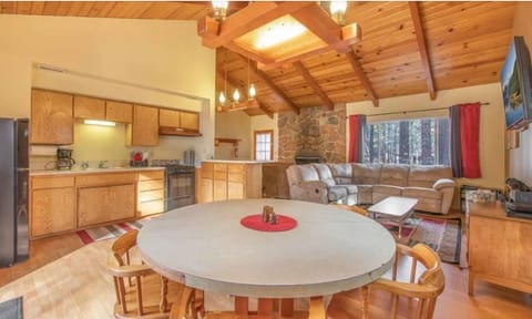 Cabin | Living area | TV, fireplace
