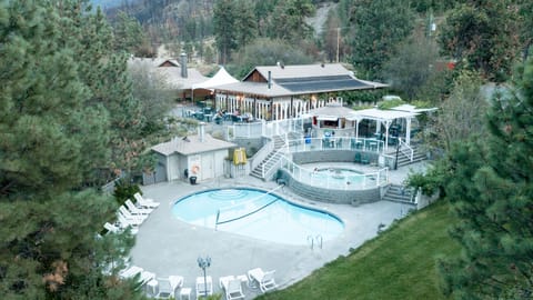 Seasonal outdoor pool, pool umbrellas, sun loungers