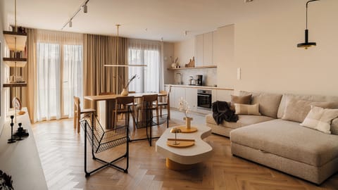 Apartment (32) | Living area | Flat-screen TV