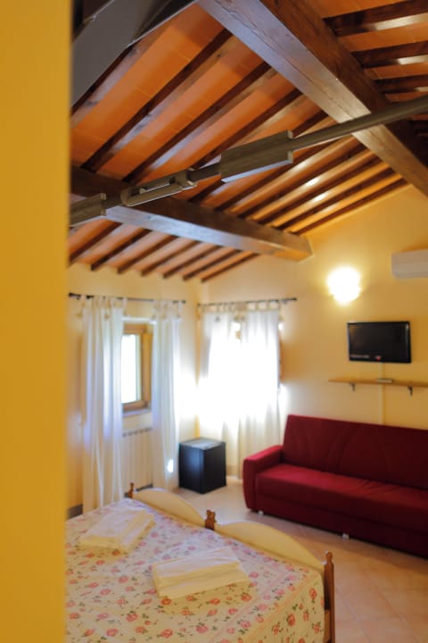 Superior Double or Twin Room, Hill View | Desk, free WiFi