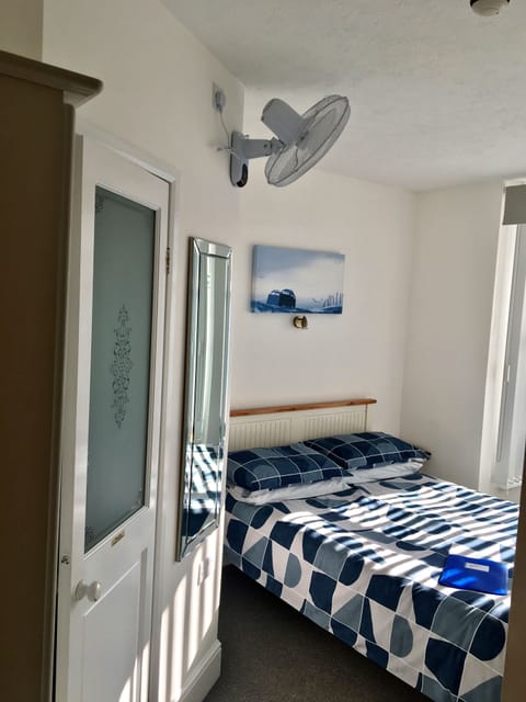 Standard Double Room, Ensuite | 7 bedrooms, free WiFi, bed sheets