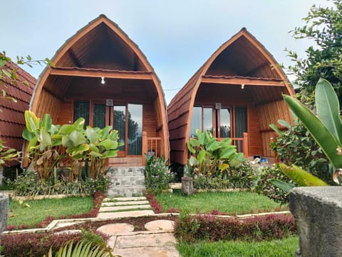 Deluxe Double Room, Pool View | Desk, free WiFi