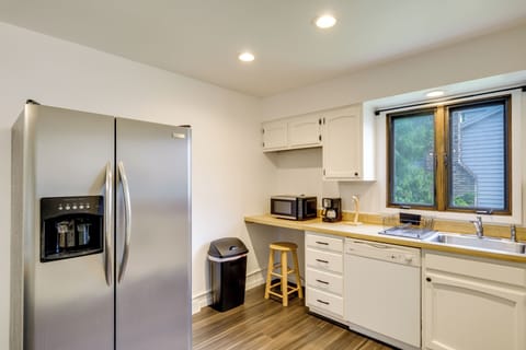 House (1 Bedroom) | Interior