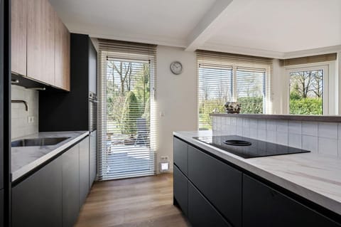 House | Private kitchen