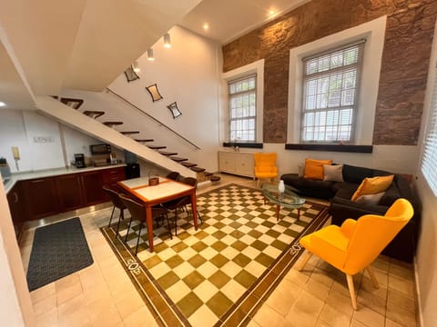 Apartment, 1 Bedroom, City View | Living room