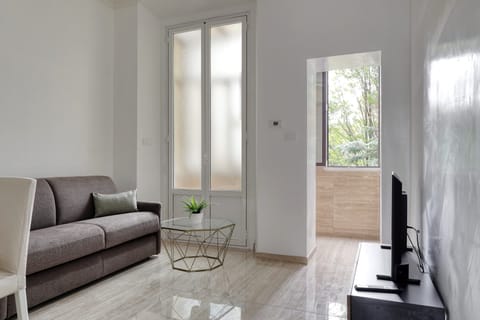 Apartment, 1 Double Bed with Sofa bed | Living area | 32-inch flat-screen TV with cable channels