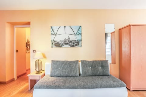 Family Room | Premium bedding, pillowtop beds, individually decorated