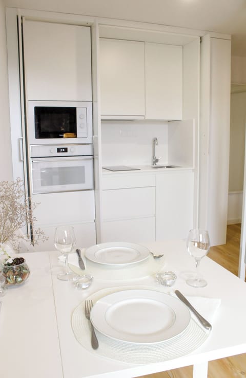 House, Balcony, Garden View | Private kitchen | Espresso maker, toaster, cleaning supplies, freezer