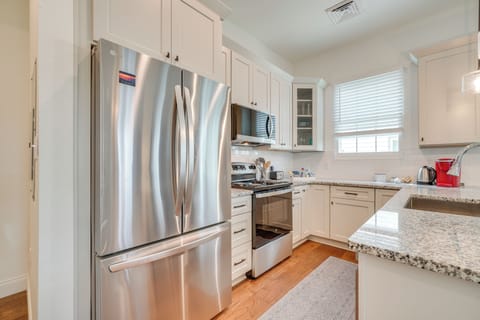 Apartment (1 Bedroom) | Interior