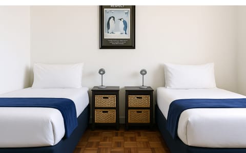 Basic Twin Room, 2 Twin Beds | In-room safe, free WiFi