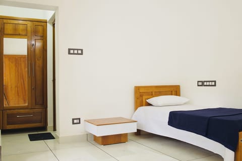 Deluxe Single Room | Select Comfort beds