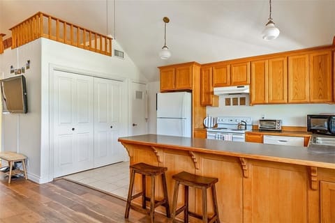 House, Multiple Beds, Kitchen (Red Barn Loft) | Private kitchen