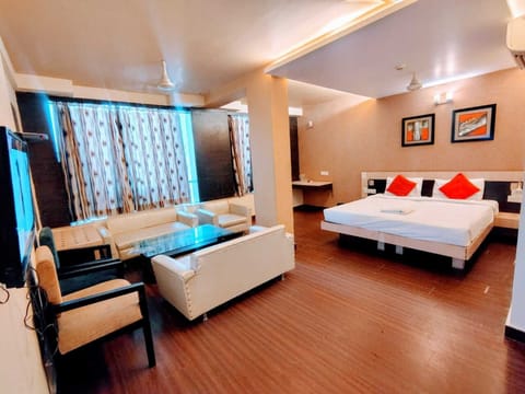 Individually furnished, bed sheets