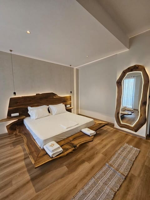 Deluxe Double Room | Free WiFi