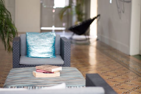 Standard Room | Living area