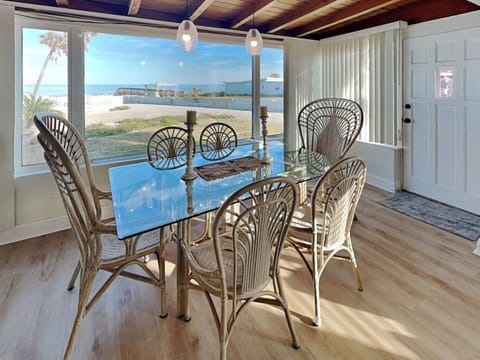 House (2 Bedrooms) | Property amenity